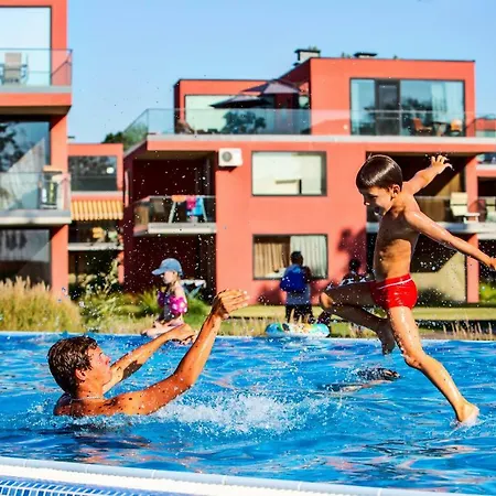 Bl Apartman Ξενοδοχείο με διαμερίσματα *