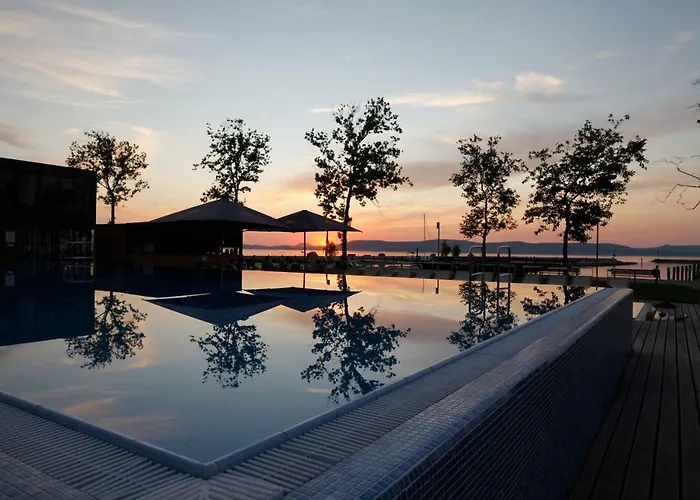 Appart hôtel Bl Apartman Balatonlelle
