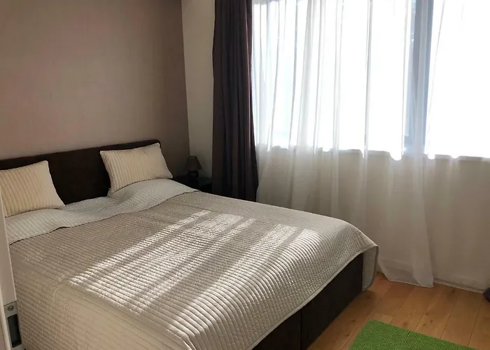 Bl Apartman מלון דירות בלטונללה